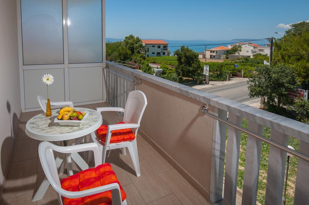 Apartments Lucia Podstrana Exterior foto